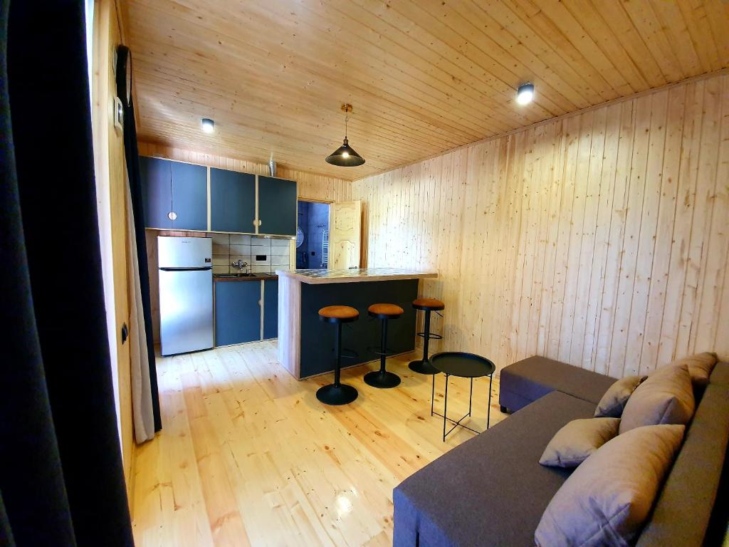 Nino Ratiani's Guesthouse room 6